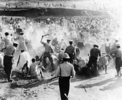 O Massacre de Sharpeville; A Repressão Racial e o Surgimento da Consciência Global