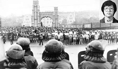 O Movimento 18 de Abril: Uma Revolução Democratizadora na Coreia do Sul liderada por Kim Dae-jung